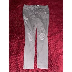 CHARLOTTE RUSSE gray ripped jeans